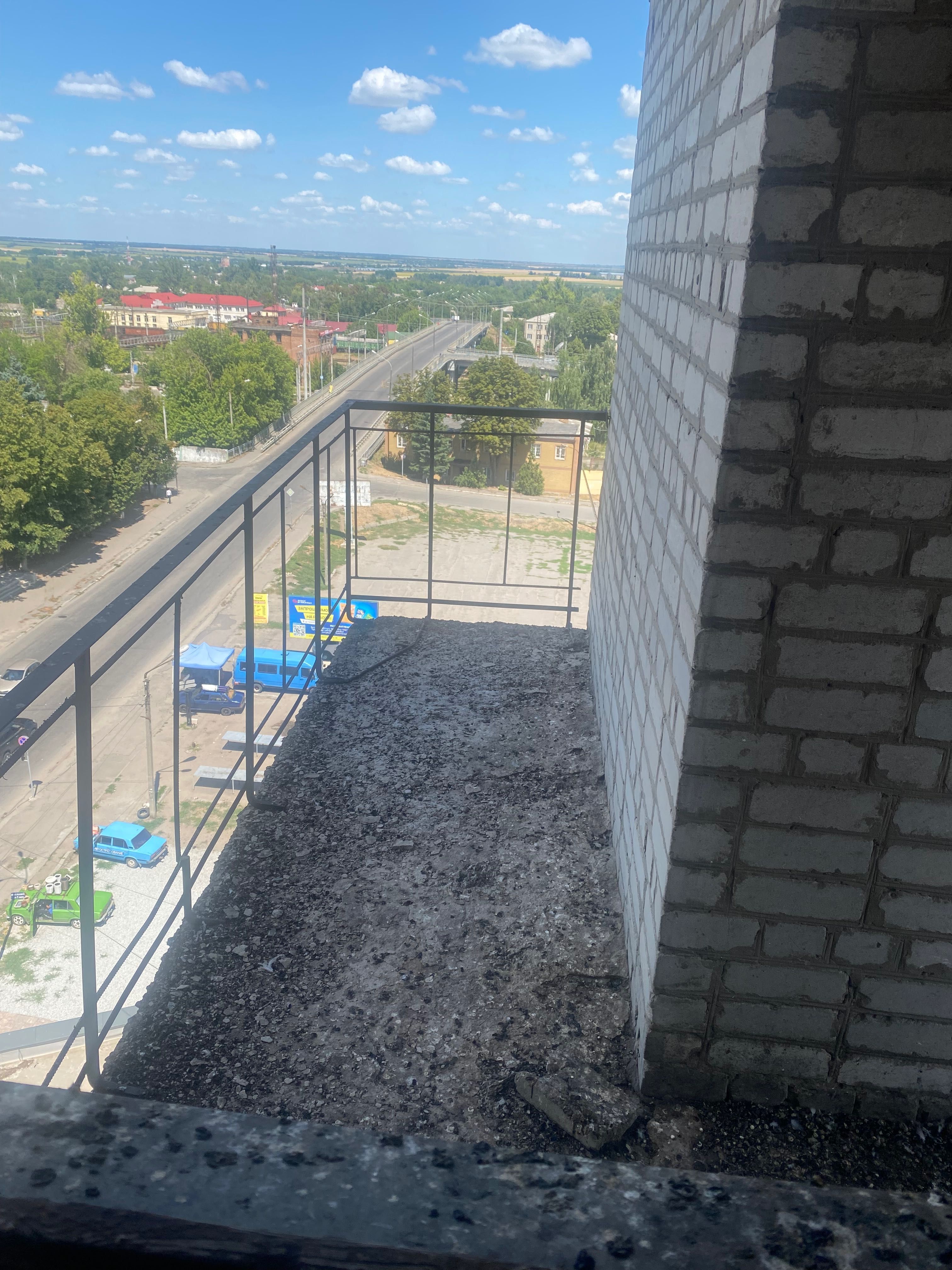 Продам 4-кім. кв. «чешку» у центрі міста  .