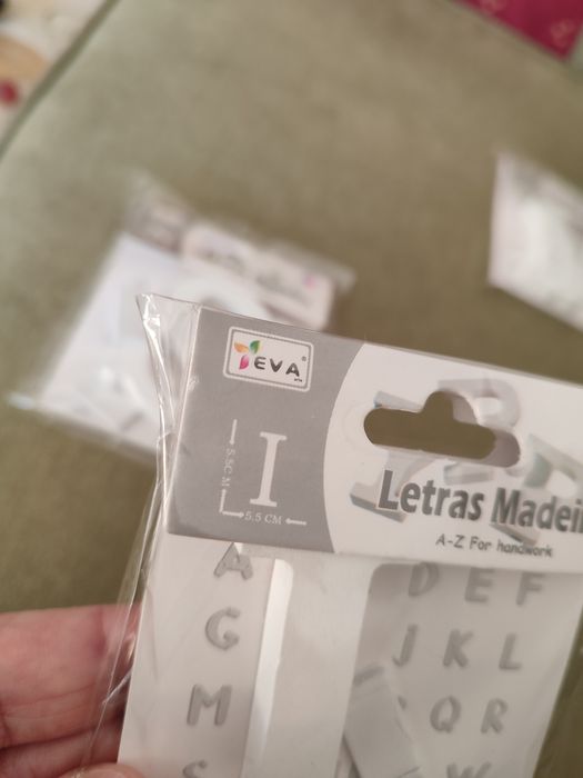 Letras em madeira
