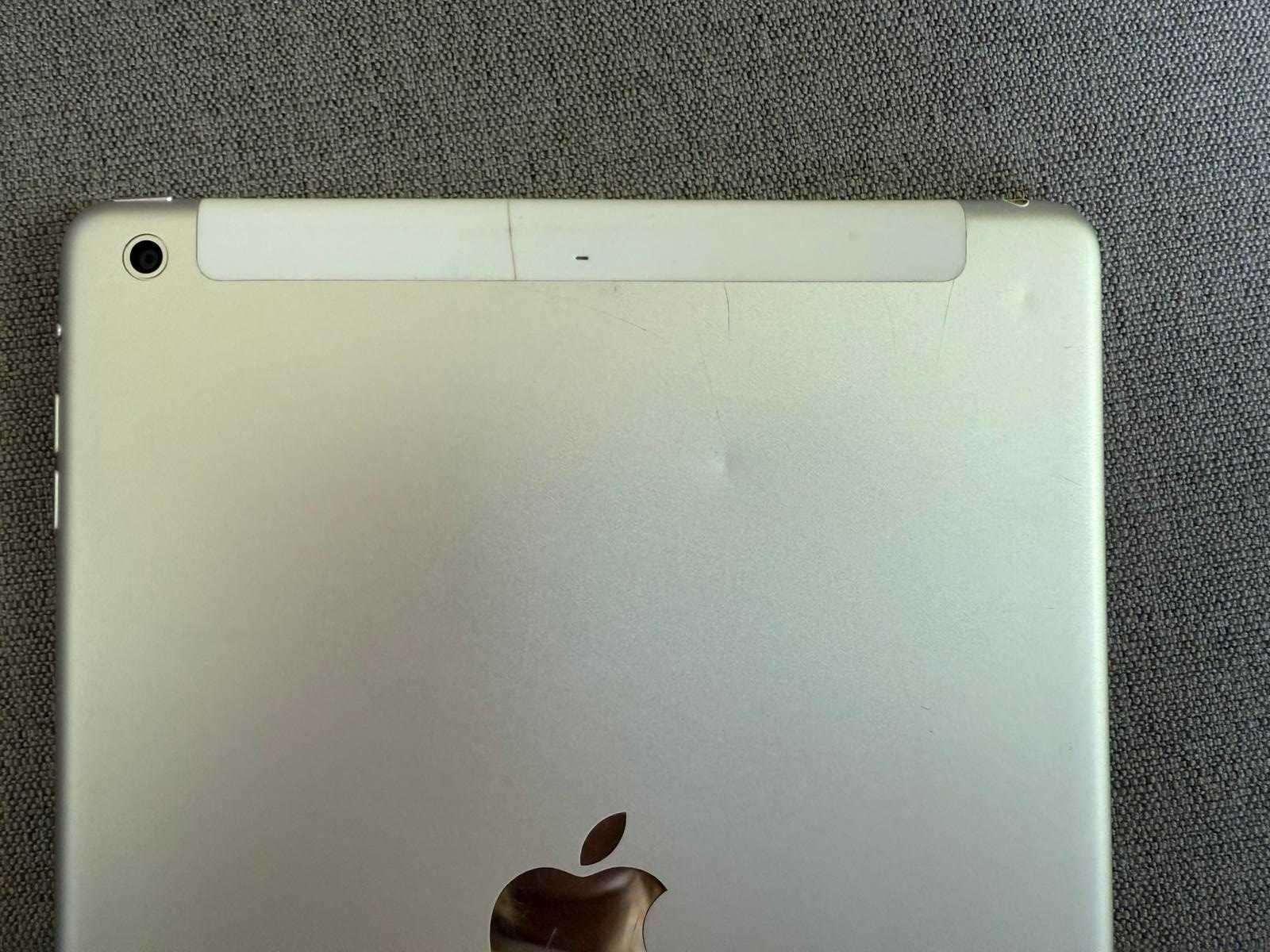 iPad Air 128 GB Wi-Fi + Cellular Model A1475 Rok 2013 - 2014