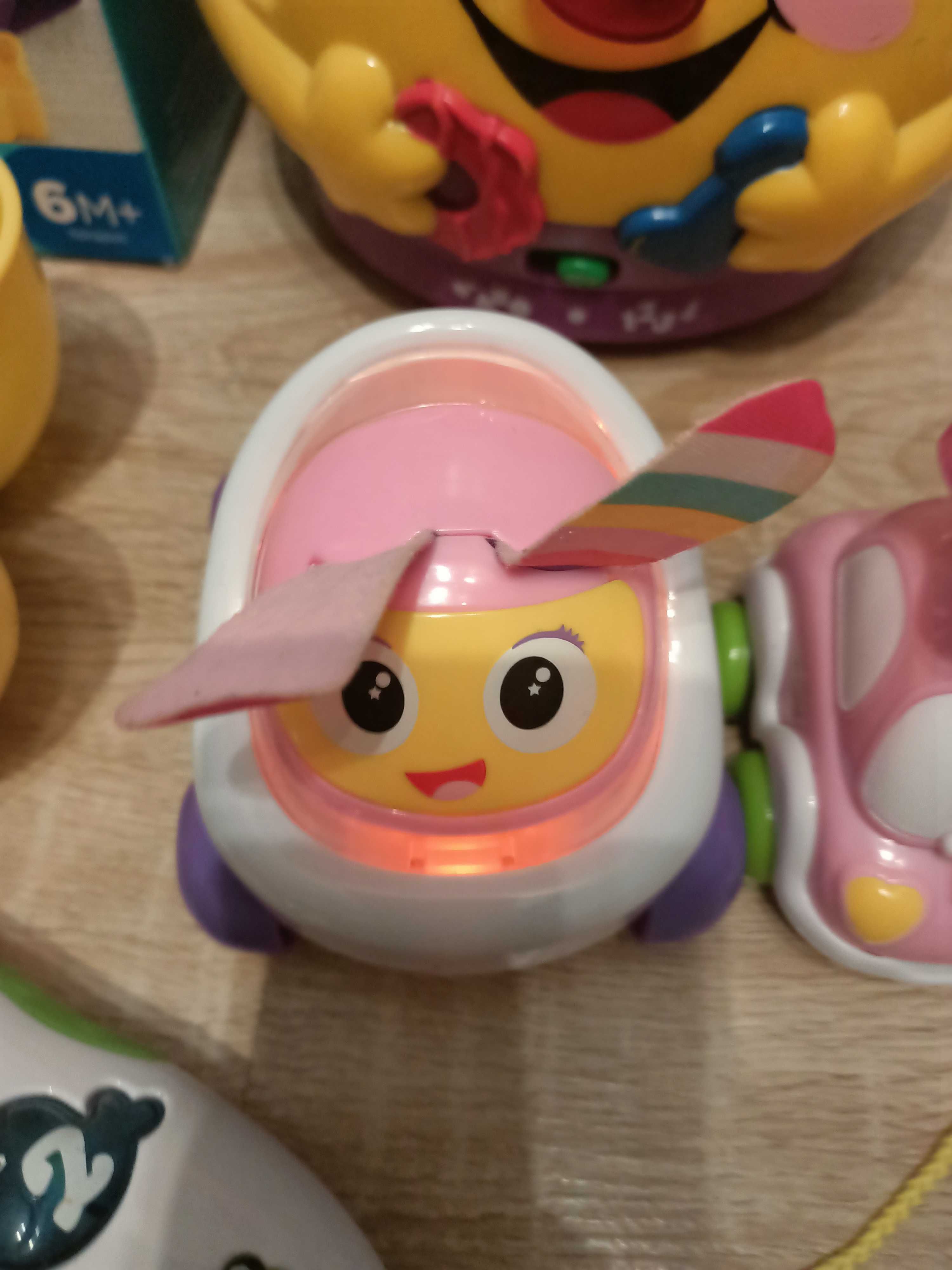 Zabawki Fisher Price sorter motylek klocki garnuszek auto żyrafa