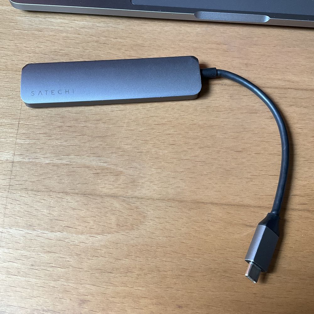 Adaptador Satechi de Alumínio Tipo-C Multiport 4K