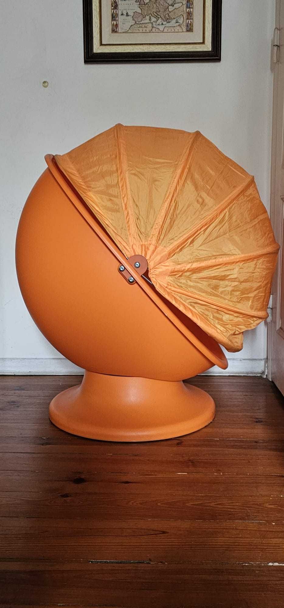 Cadeira giratória para crianças cor laranja IKEA PS LÖMSK