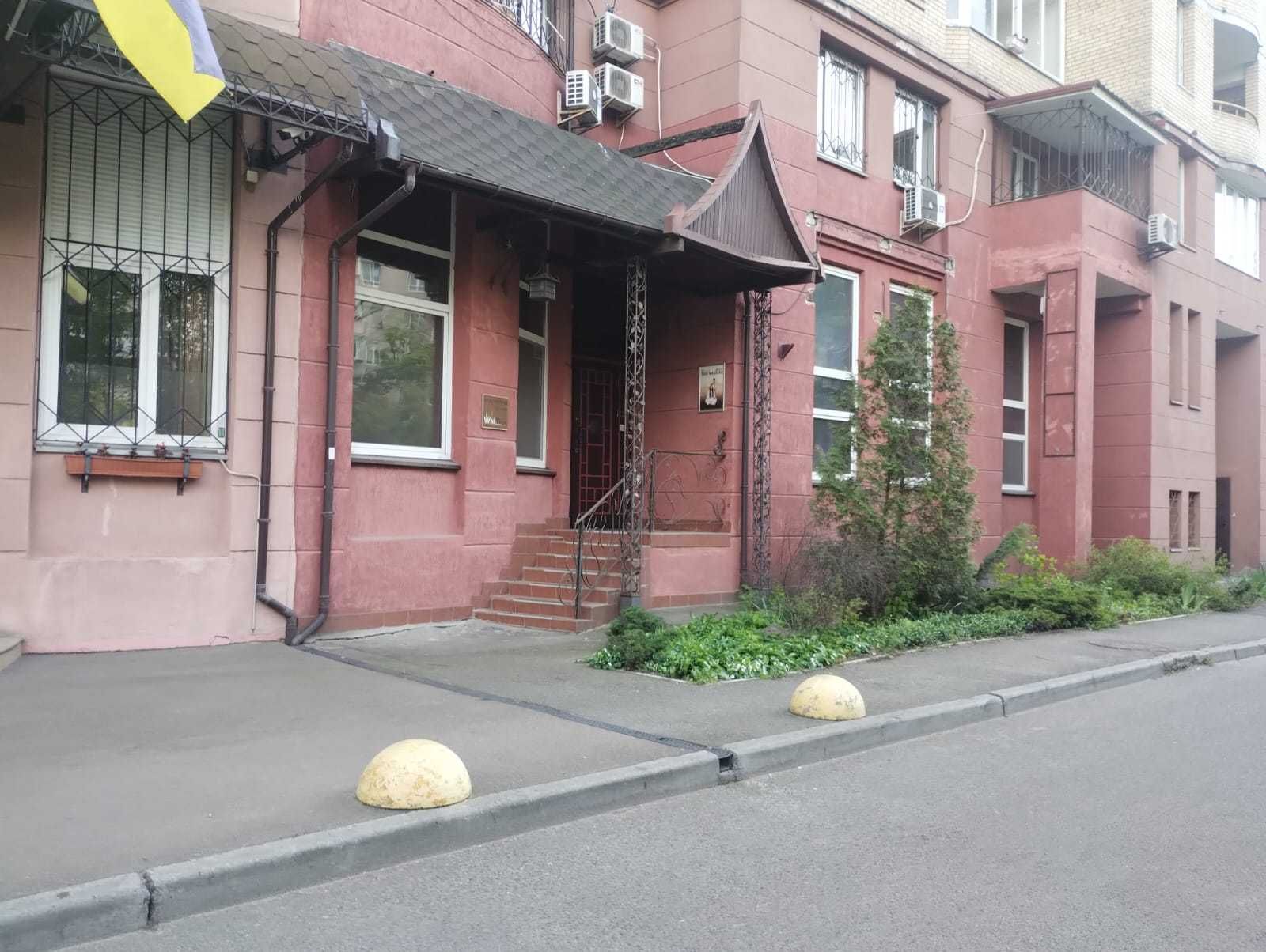 Оренда: Салон\клиника\офіс (230 м2) вул. Микільсько-Слобідська, 2Б