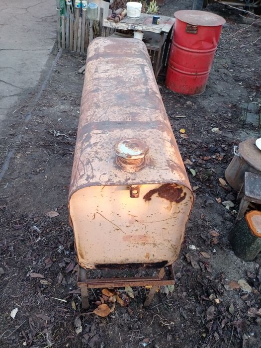 Продам топливный бак дт-75