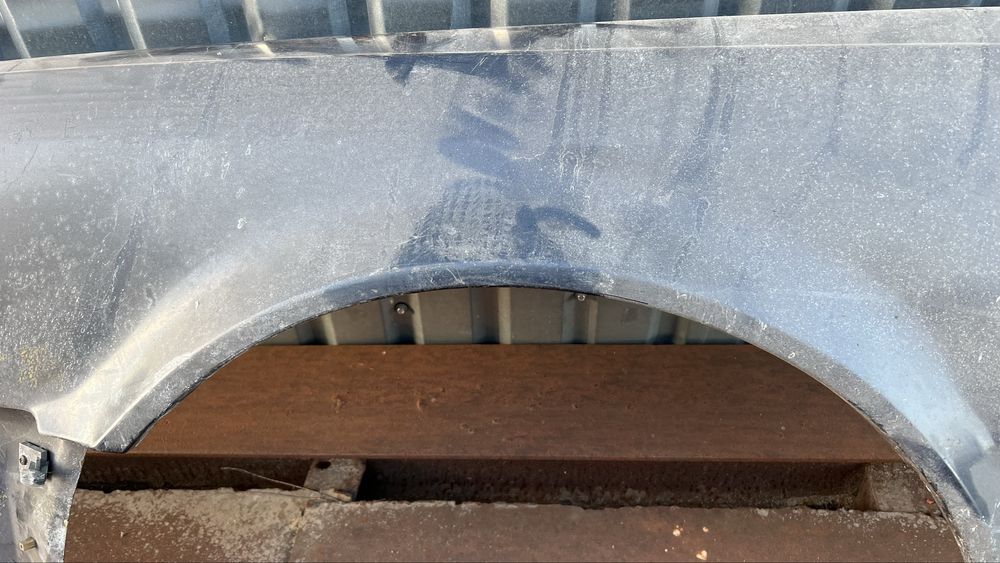 Крыло Audi V8 Фау8