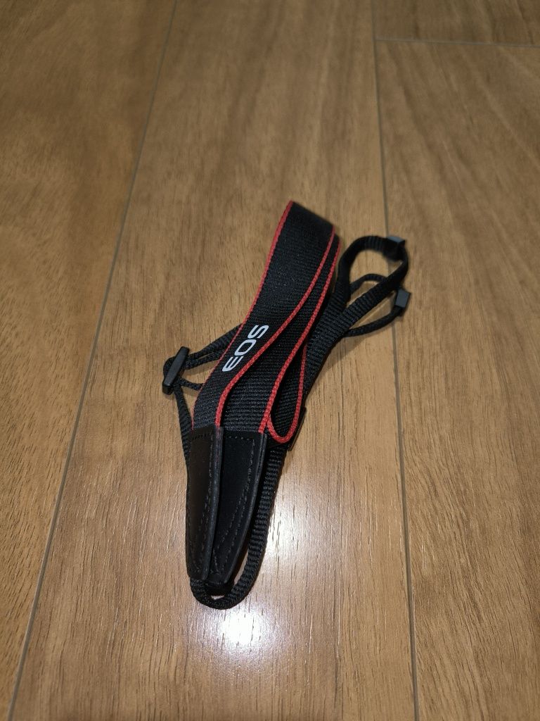 Câmara Canon R50 como nova e com garantia