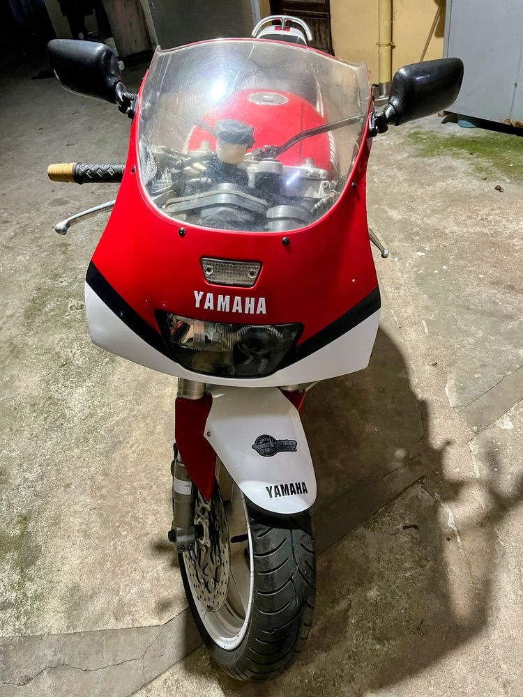 Moto yamaha 1000