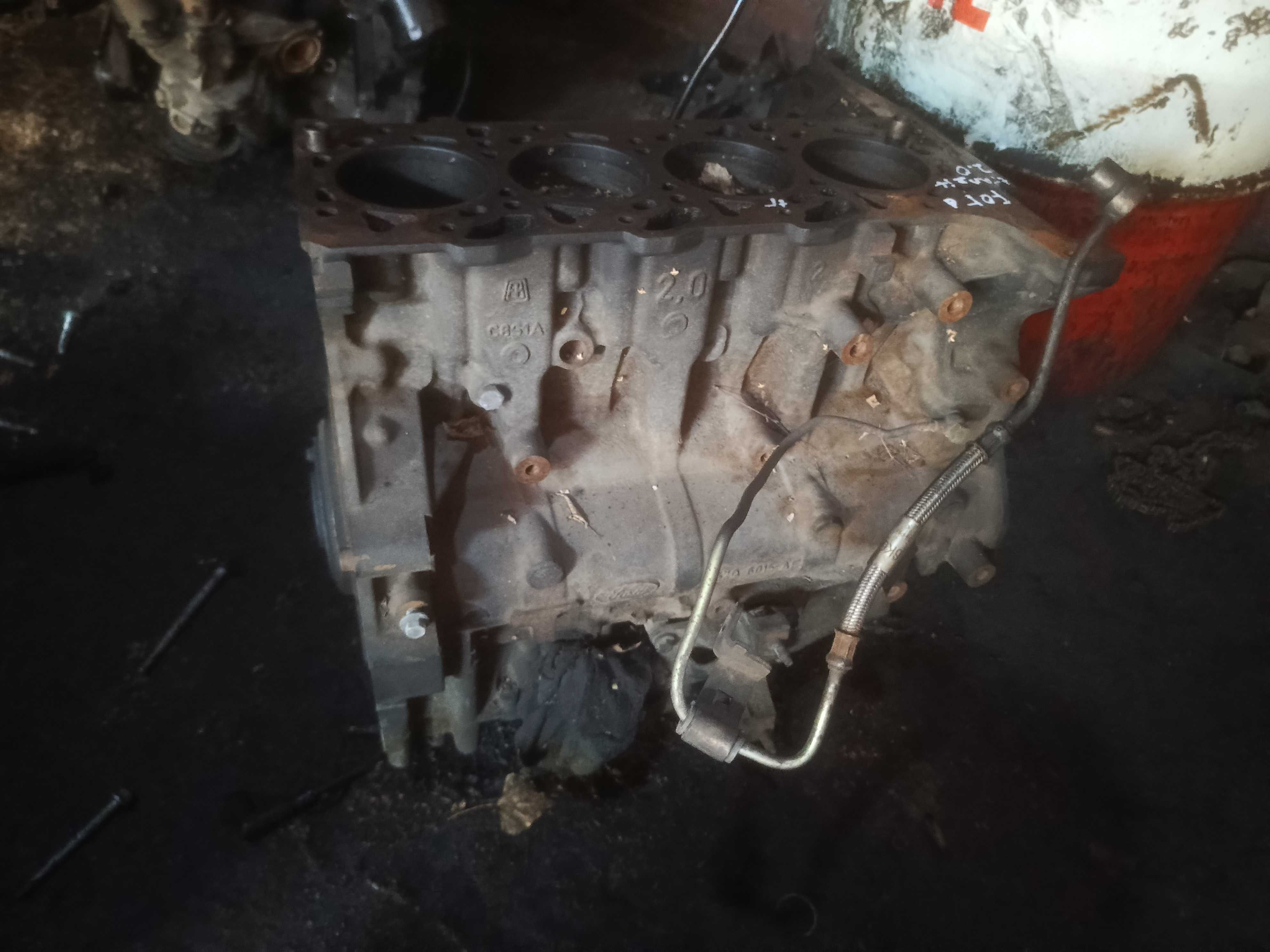 Блок двигуна Nissan X-Trail 2.0 Ford Transit VW Golf 3 Land Rover 2.5