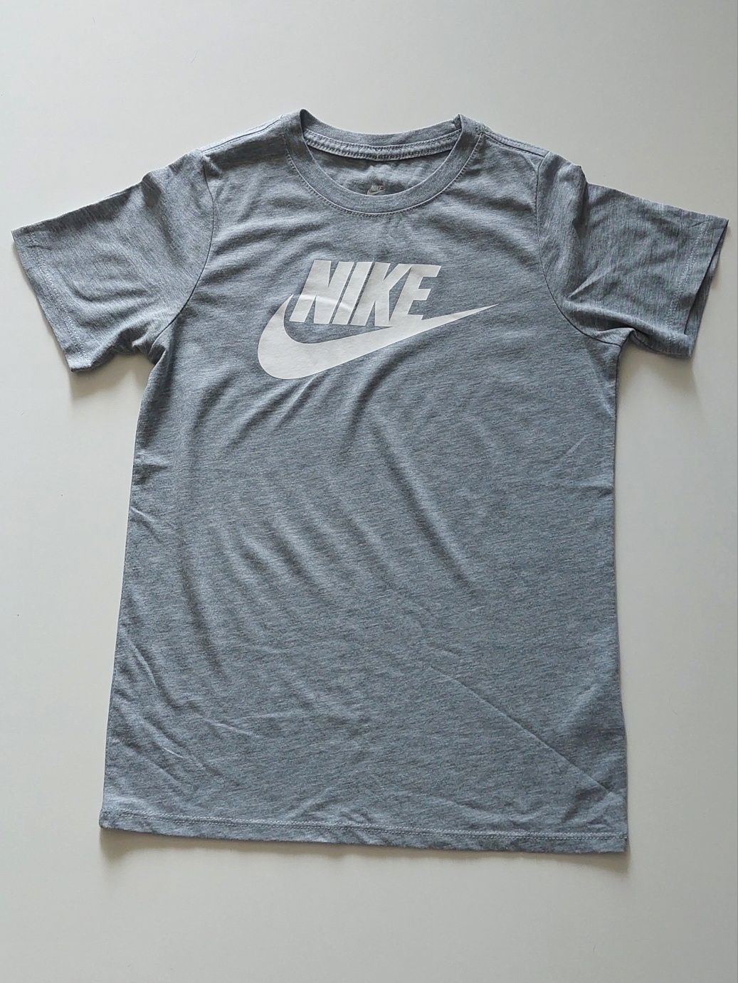 Koszulka Nike rozmiar  137-147 cm-1