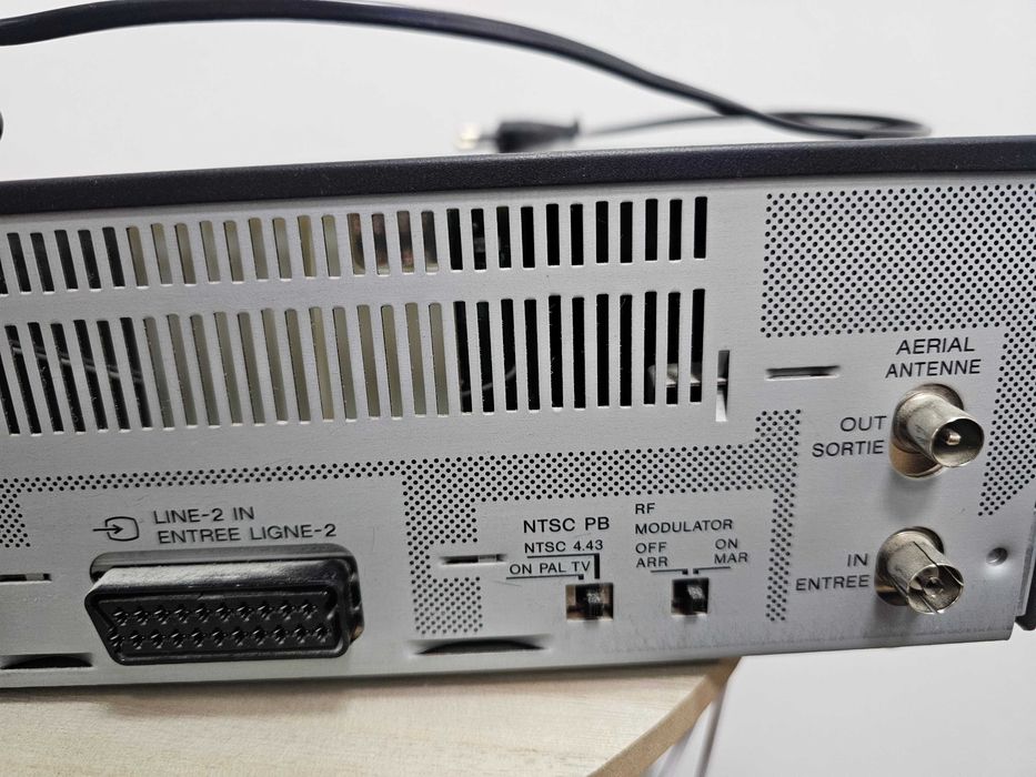 Sony SLV-E720NC – magnetowid VHS Hi-Fi Stereo, sprawny