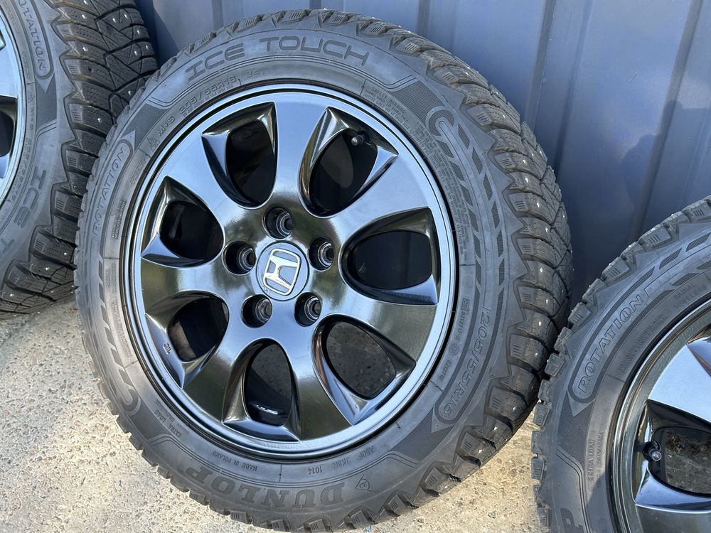 Диски з резиною HONDA 6.5Jx16 5/114.3 ET55 d64.1