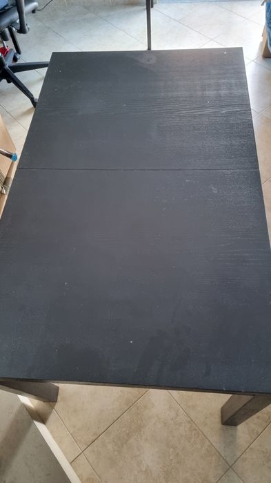 Mesa de sala + 3 cadeiras