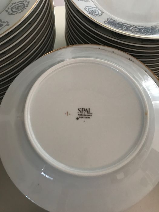 Serviço de Mesa - Porcelanas Spal - 58 peças
