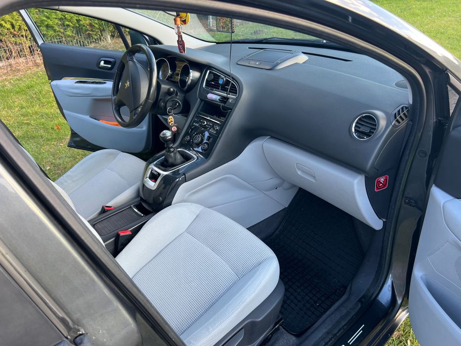 Peugeot 5008 1.6 eHDI