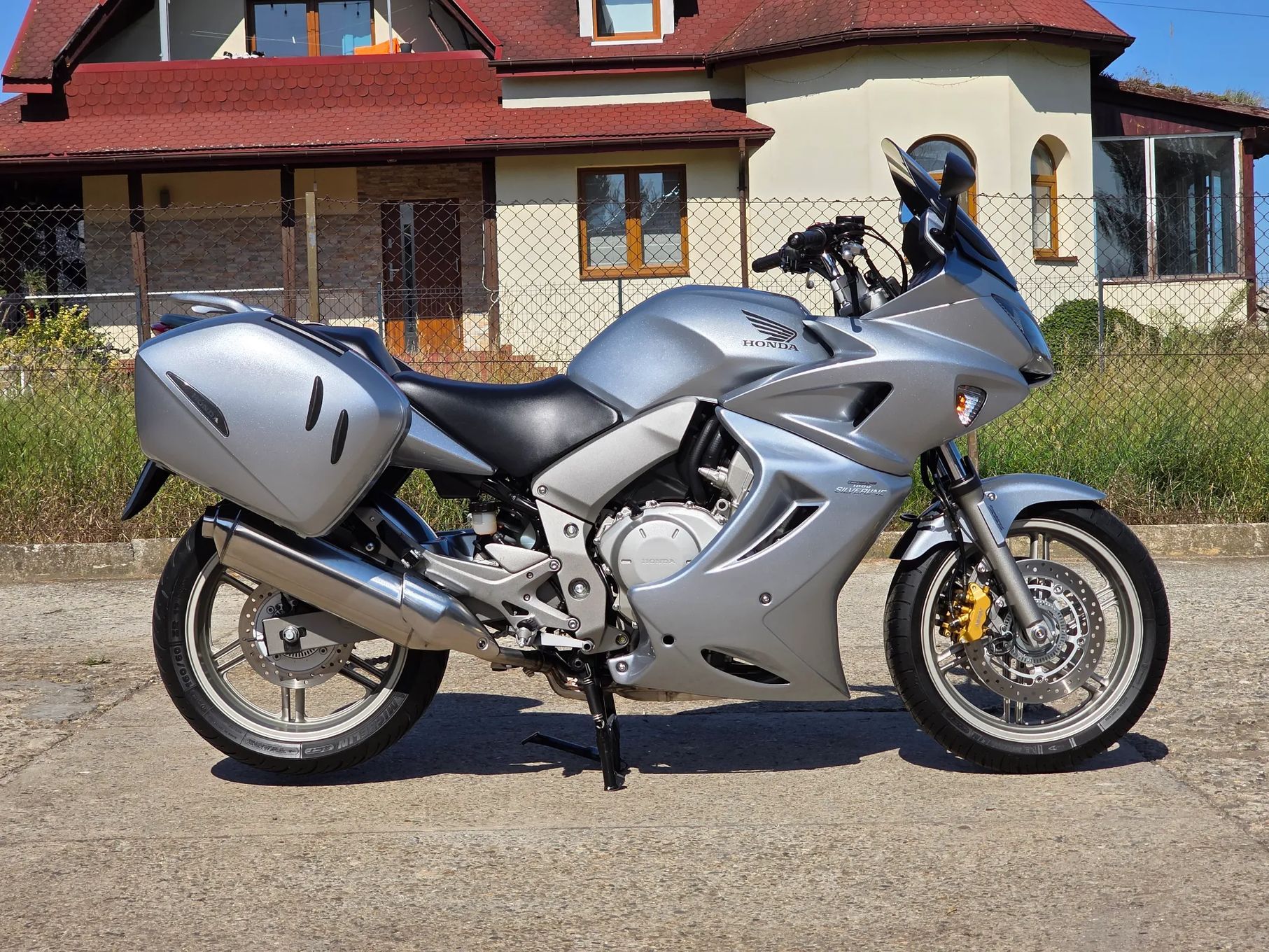 Honda CBF 1000 niski przebieg, z Niemiec stan bdb.