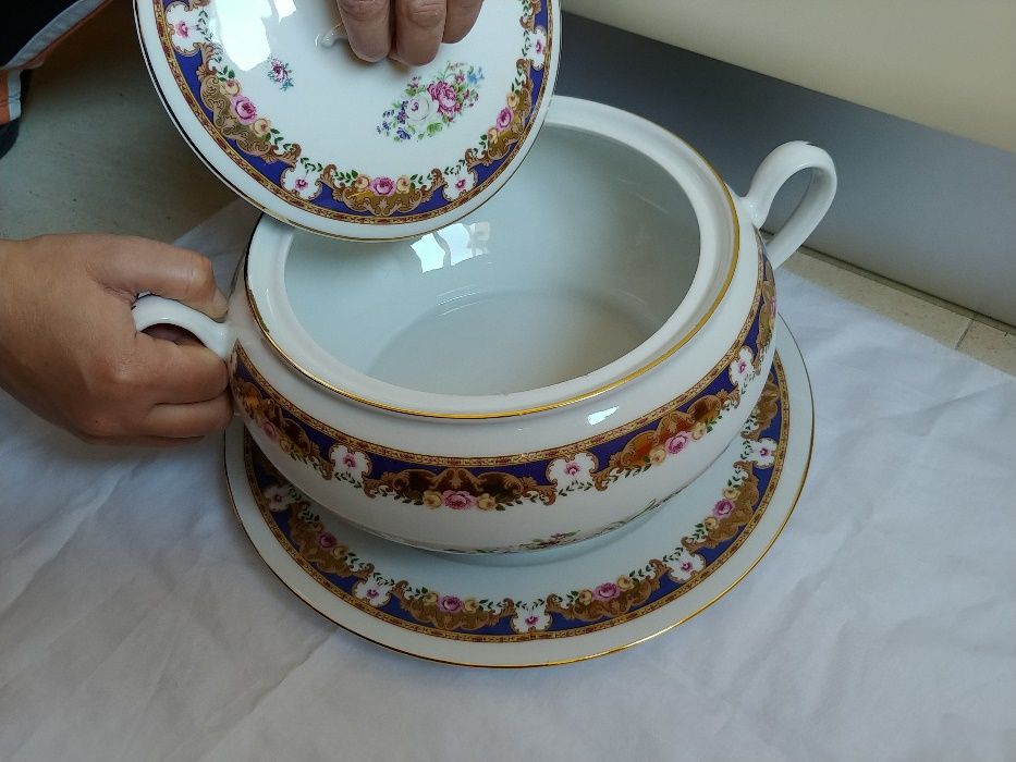 Terrina grande com prato porcelana Limoges novo