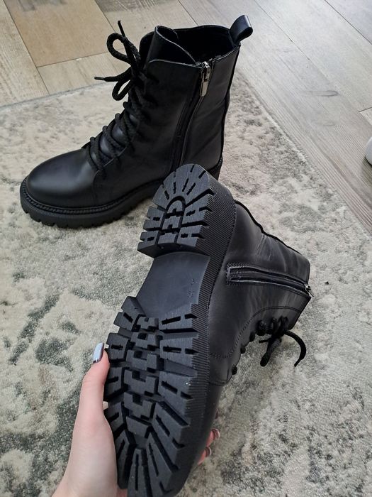 Ботинки нові , розмір 38-39