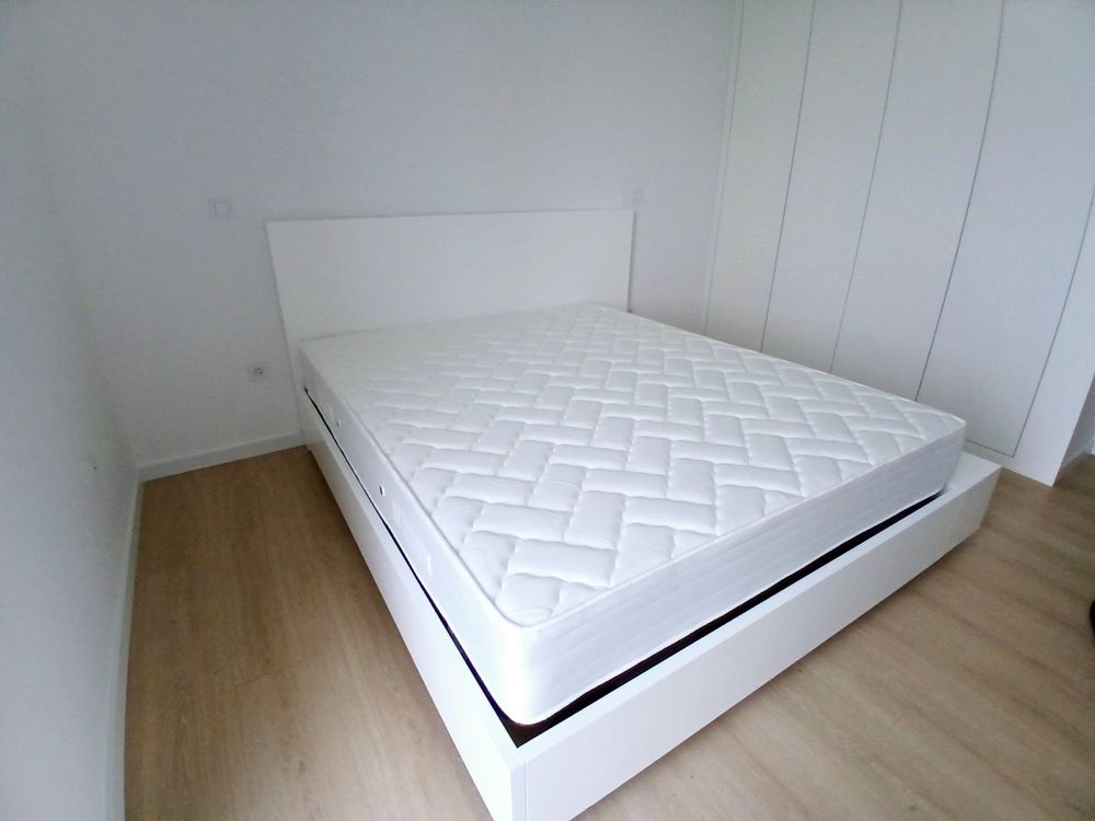 Cama Casal branca