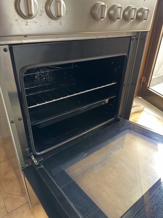 Forno e fogão elétrico - Como Novo