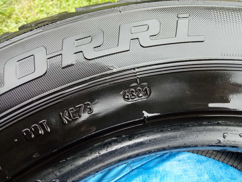 Зимові шини  Premiorri R 17/225/65