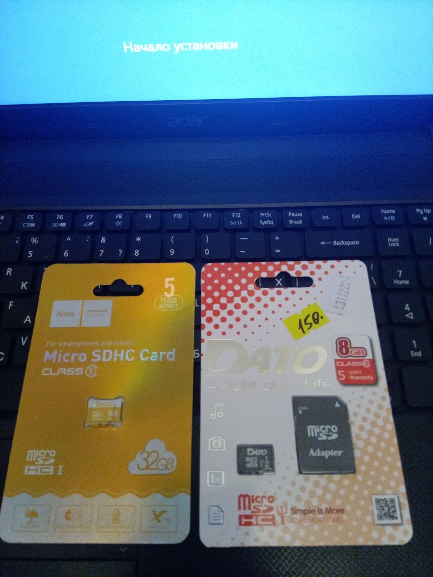 Продам 2 Micro SD (Флешки)