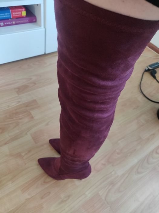 Wysokie kozaki za kolano