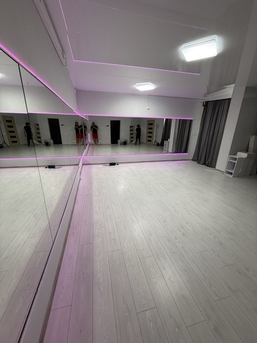 Оренда танцювального залу Виноградарь біля (Ретровіль)