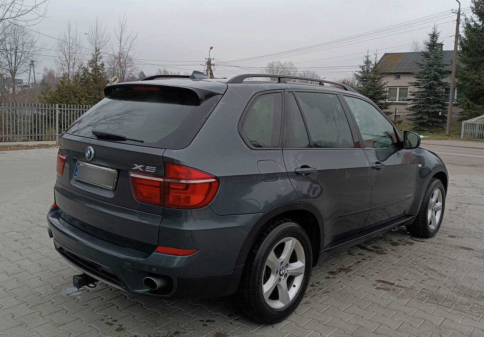 Автомобіль BMW X5 2011 e70