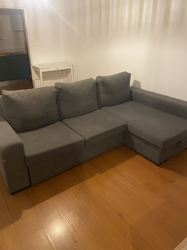 Sofa cinzento com chaiselonge