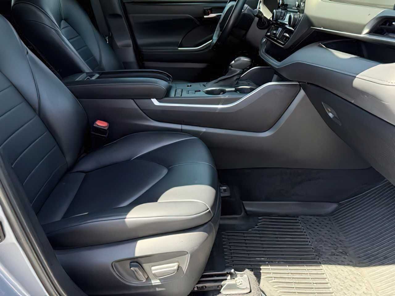 Toyota Highlander XLE 2022