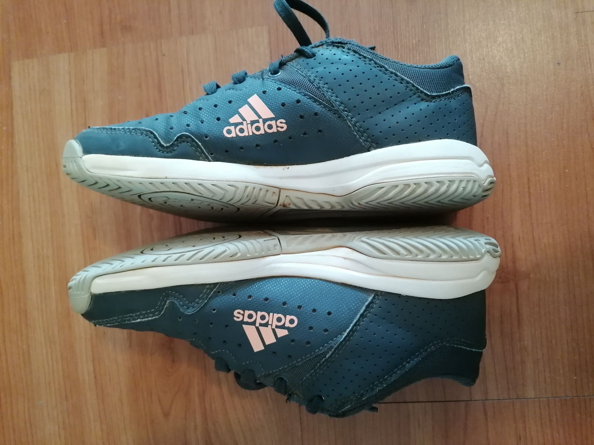 Ténis infantil Adidas