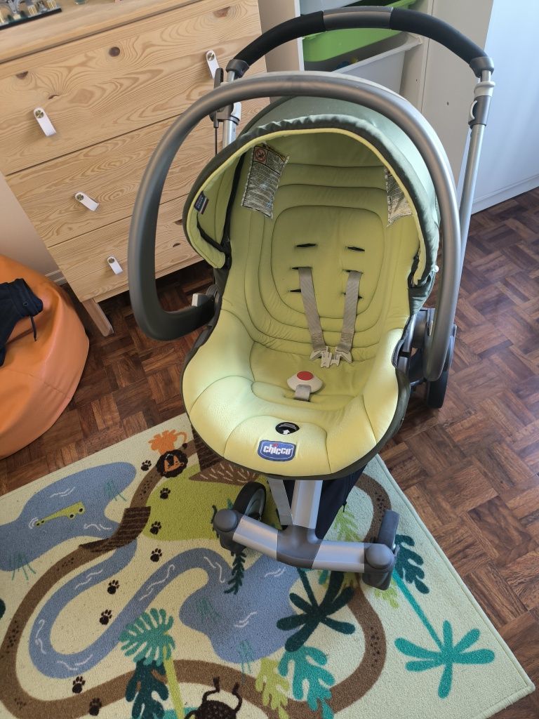 Carrinho de bebé i-move