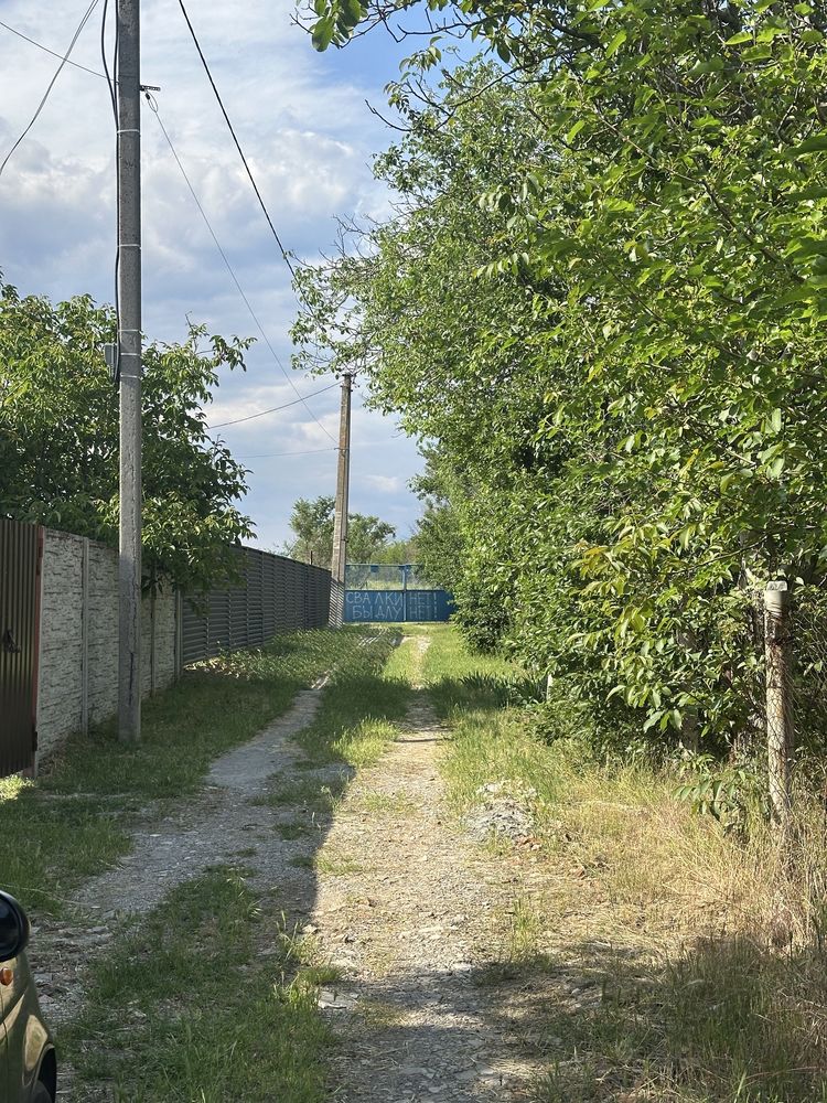 Продаж земельної ділянки в дачному кооперативі неподалік Ренесансу