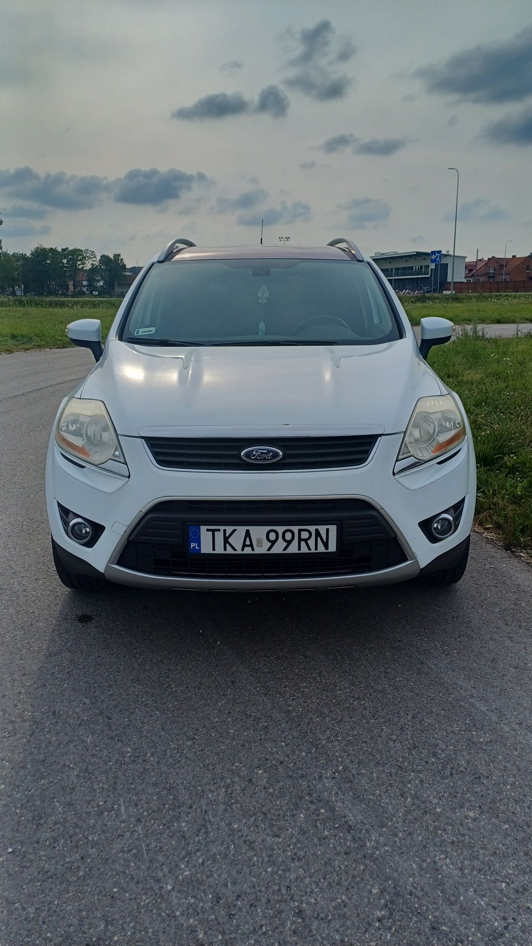 Ford Kuga 4x4 2.0 tdci 140km 2009r. Panorama