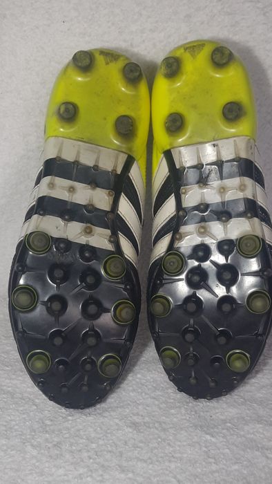 Бутси Adidas оригінальні , копи 39 р