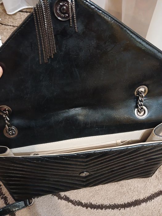 Сумка жіноча чорна лакована