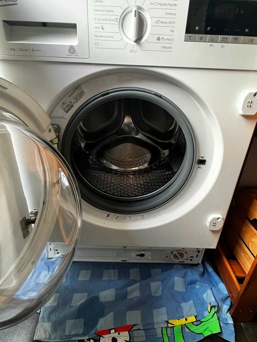 Máquina de Lavar Roupa