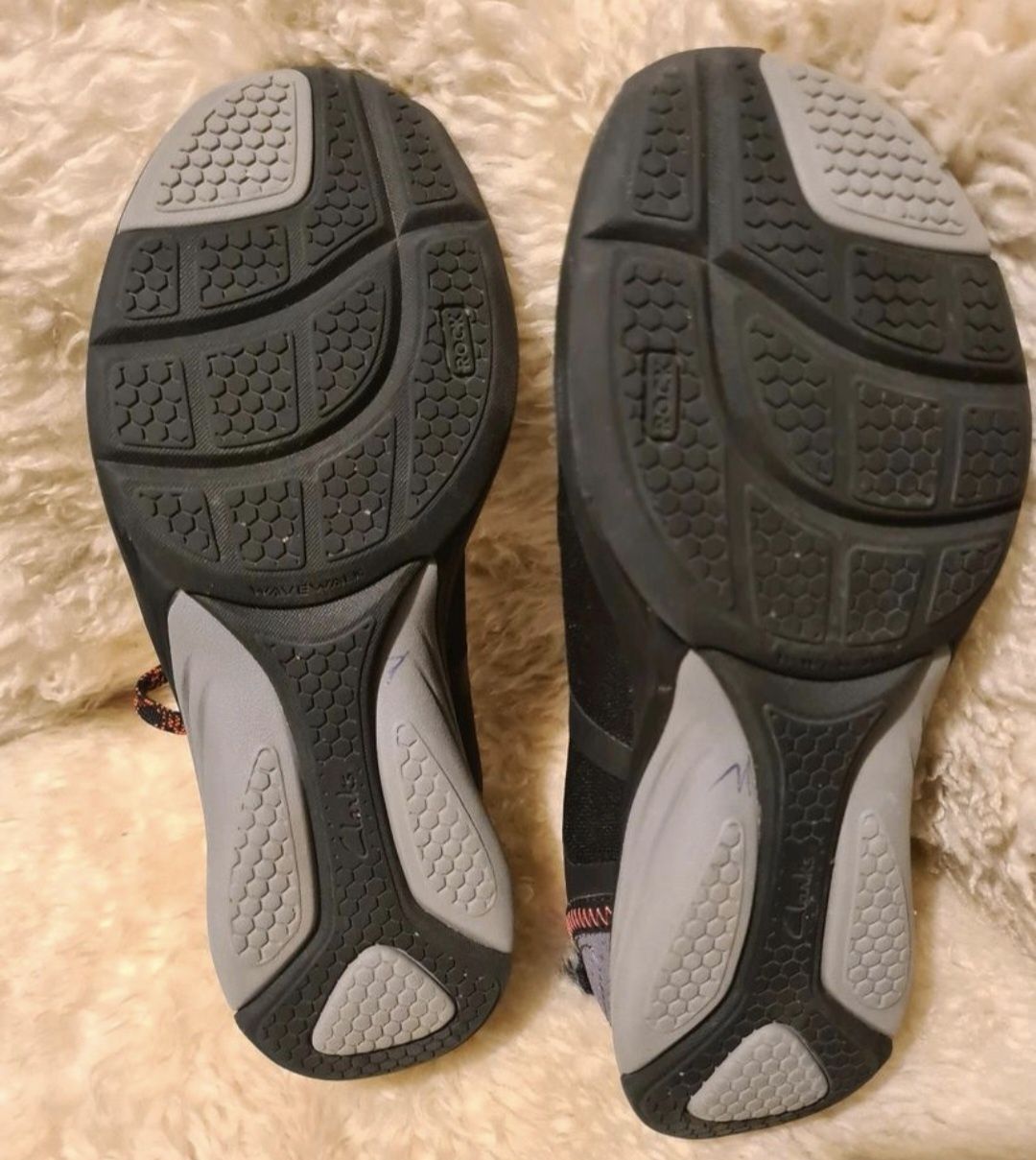 Кроссовки, Clarks. Оригинал. Стелька 24 см.