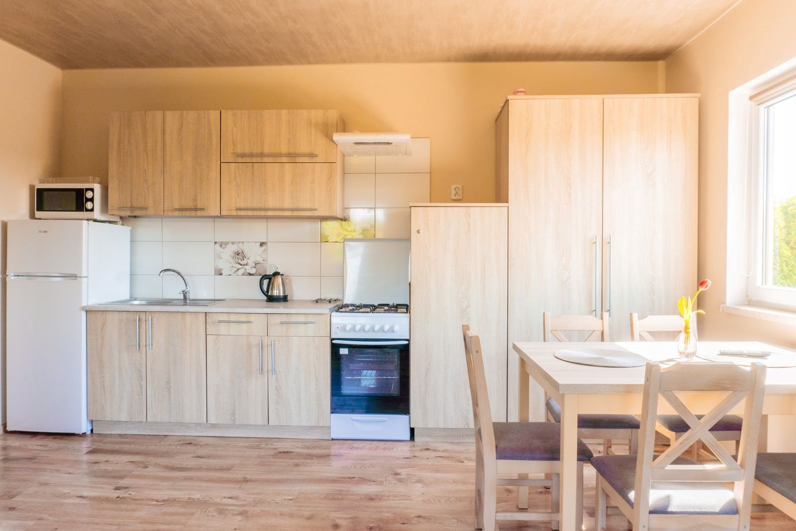 Domki CUBA ,Apartament,Ostrowo k/Karwia,wolnostojące,murowane