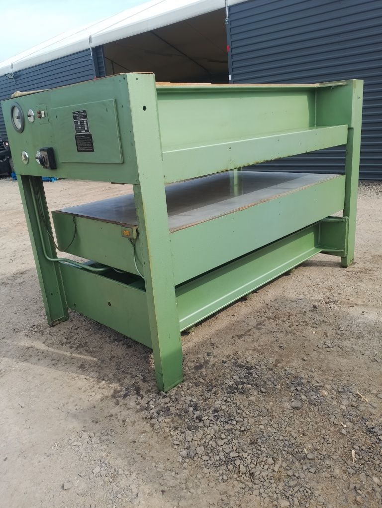 Prasa półkowa Burkle grzana 6 tłokowa 130x220