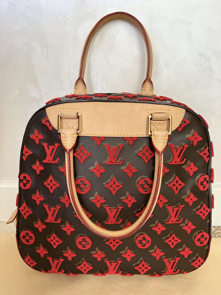 Продам сумку Louis Vuitton Limited Edition в идеал.состоянии. Оригинал