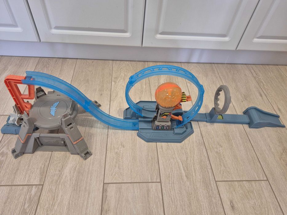 Трек Космос, Mattel, Hot Wheels, Disney