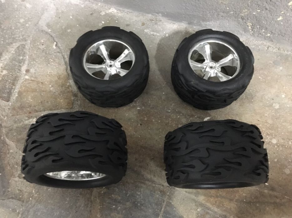 RC Pneus e Jantes Big Foot Traxxas , Hpi ,
