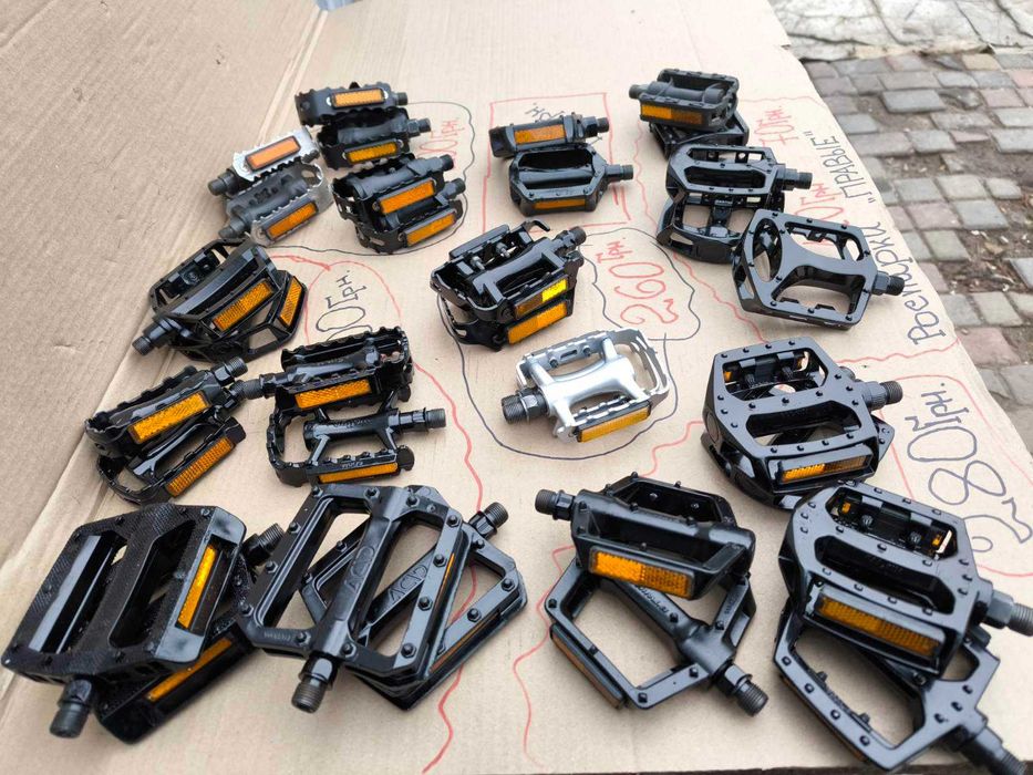 Педали на велосипед