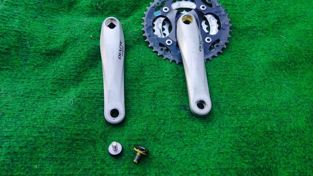 Korby Shimano Alivio FC M 411