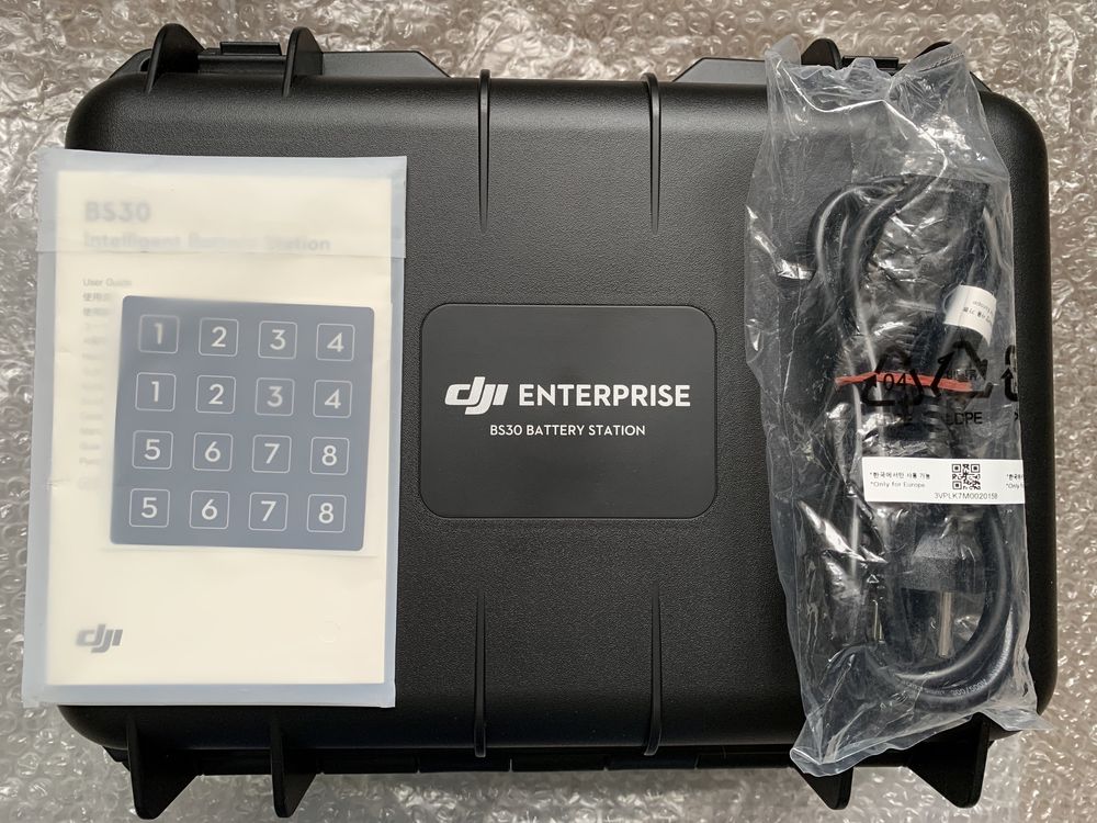 Нова зарядна станція DJI BS30 для Matrice 30 TB30 Intelligent Battery