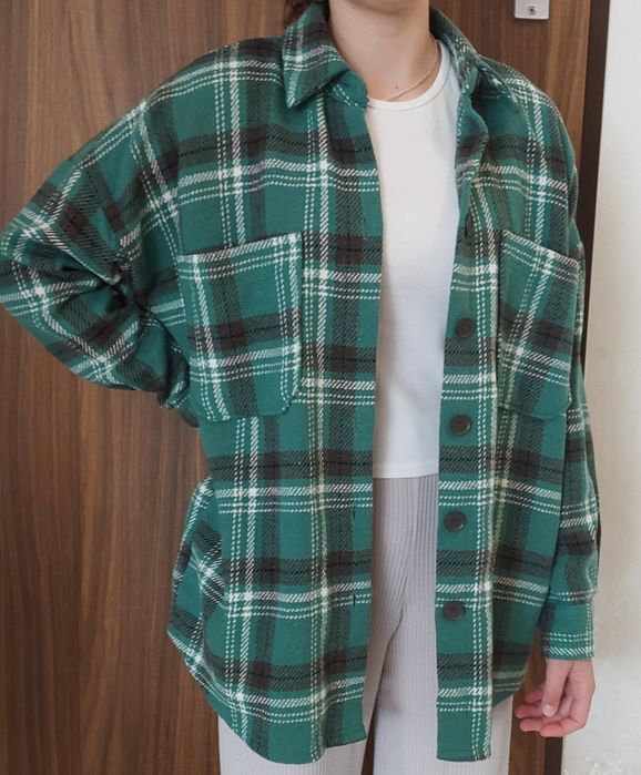 Kurtka koszulowa w kratę Reserved