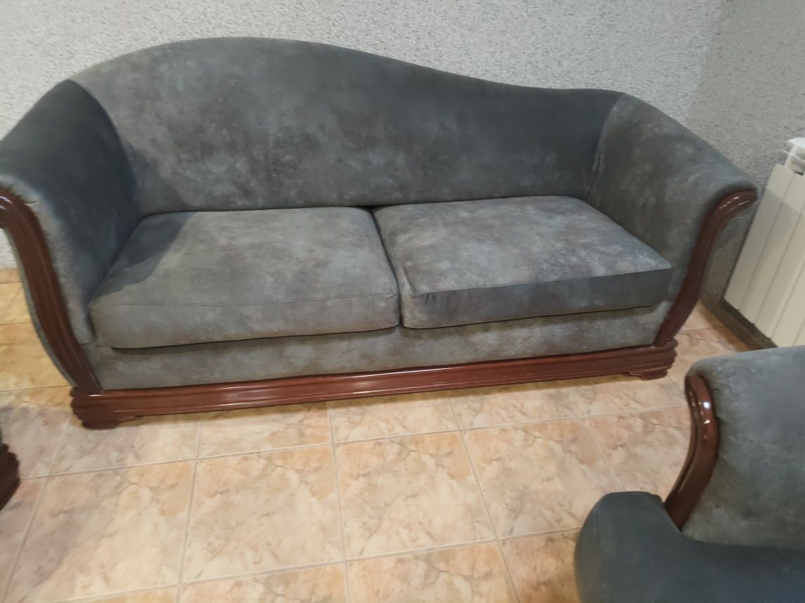 Stylowa sofa z 2 fotelami