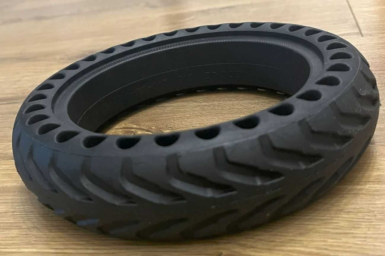 Opona półpełna 8,5x2" do hulajnogi elektrycznej Xiaomi - 2 szt., nowe