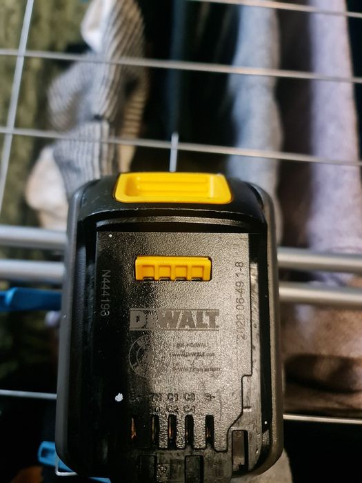 Продам акумулятор DeWalt flex volt 6ah